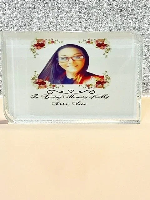 This memorial crystal was made for someone that lost their sister.