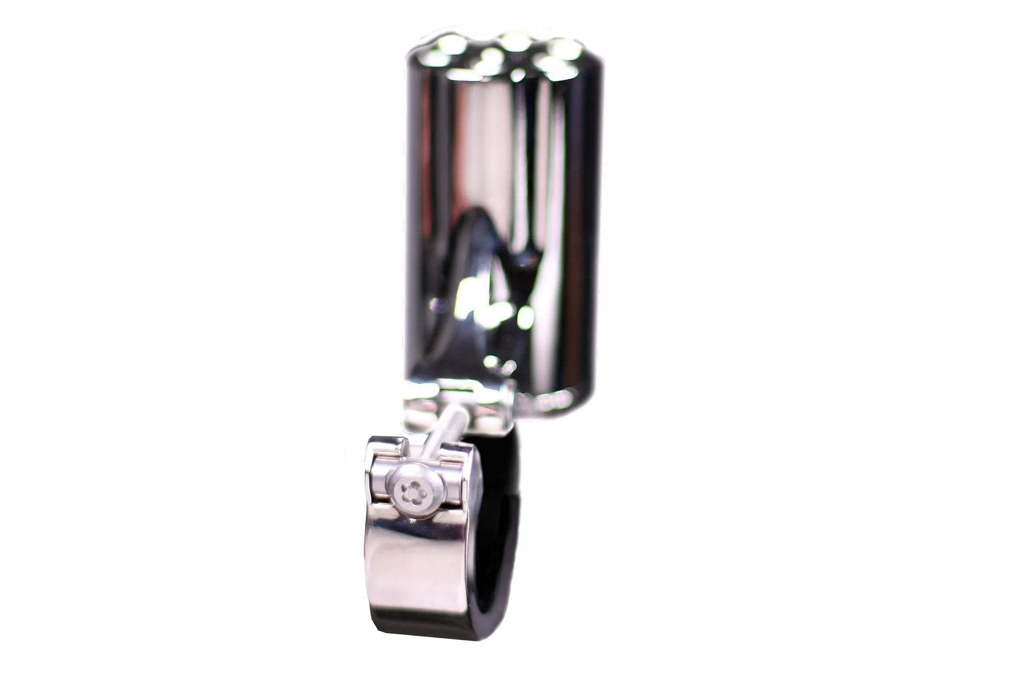 WEB_2048-Light_0004_Defender_Bottom_Chrome.jpeg