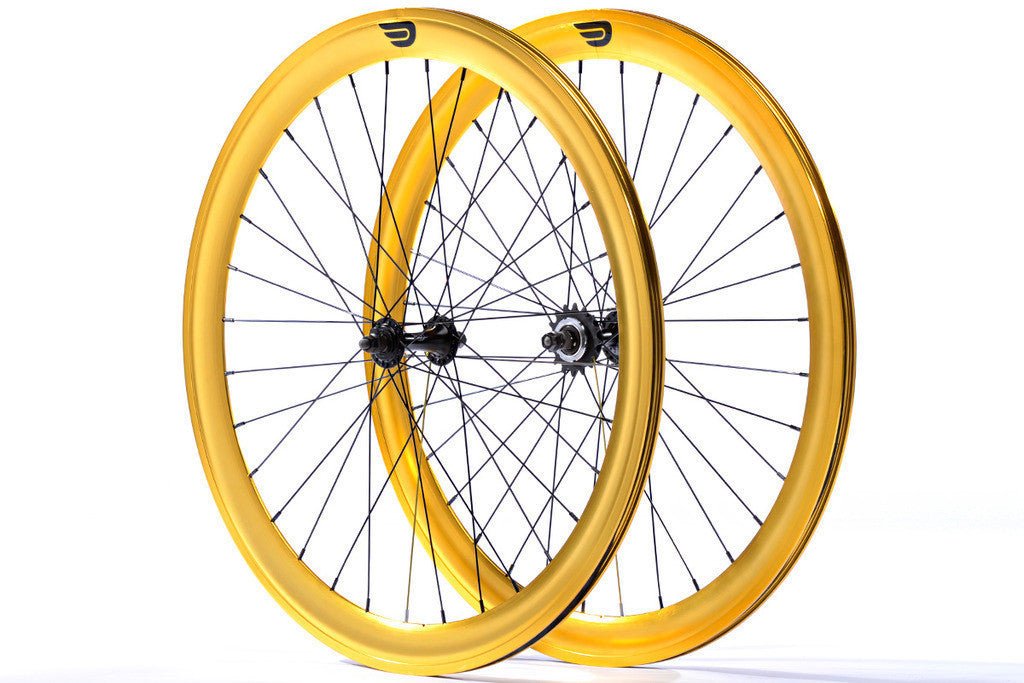 gold_1_eefef062-f7b7-46bd-bac2-029269c36a2e.jpeg