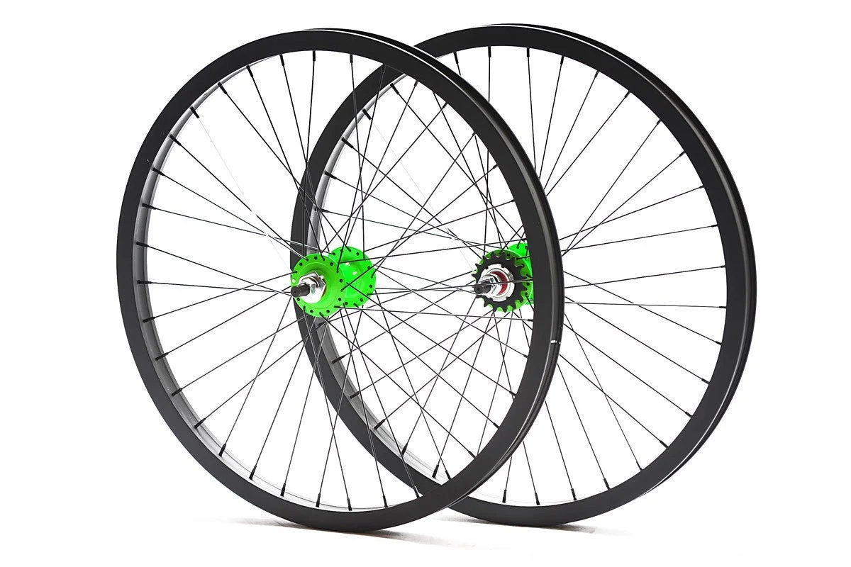 26_black_green_web.jpeg