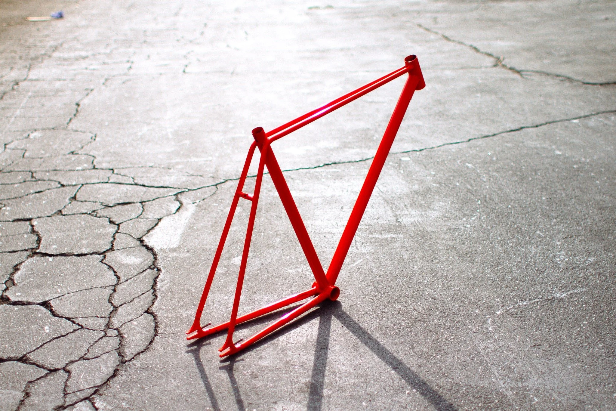 2-bar-frame-red-alternate_be4b830e-a06a-4a9f-885c-13cd629719f5.jpeg