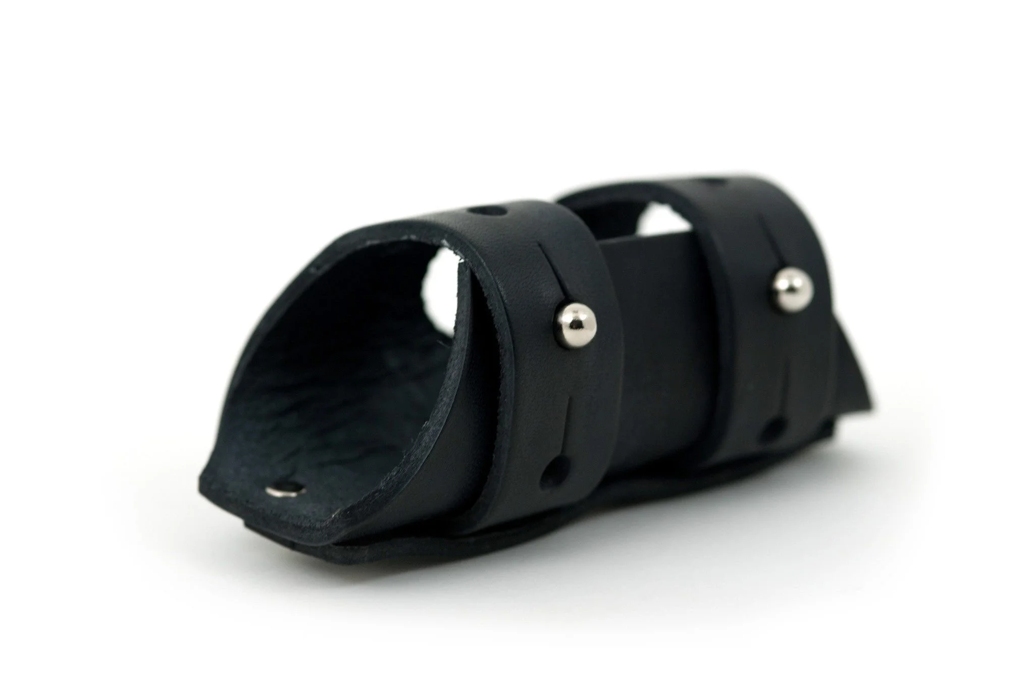 6pack-holder--blackleather-WEB.jpeg