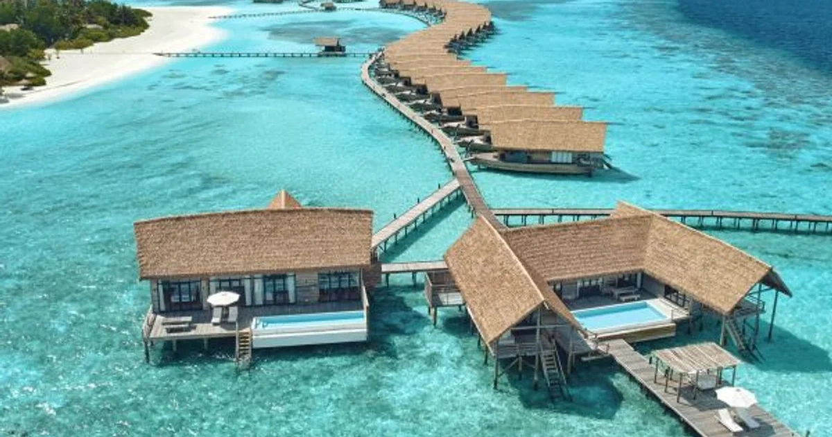 The Suite Shaped Like a Boat