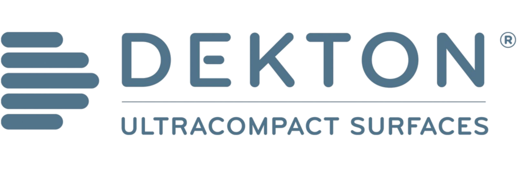 Logo van Dekton met de tekst 'Ultracompact Surfaces'