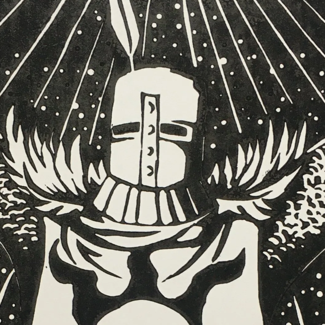 Czarno-biały linoryt przedstawiający osobę w hełmie z przyłbicą, otoczoną wzorami promieni słonecznych.--
Black and white linocut print of a person wearing a helmet with a visor, surrounded by sun ray patterns and star-like dots, sun face tabard.