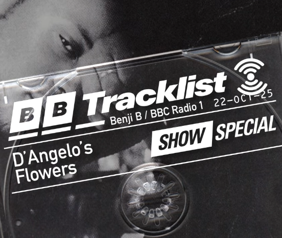 Giving D'Angelo his flowers