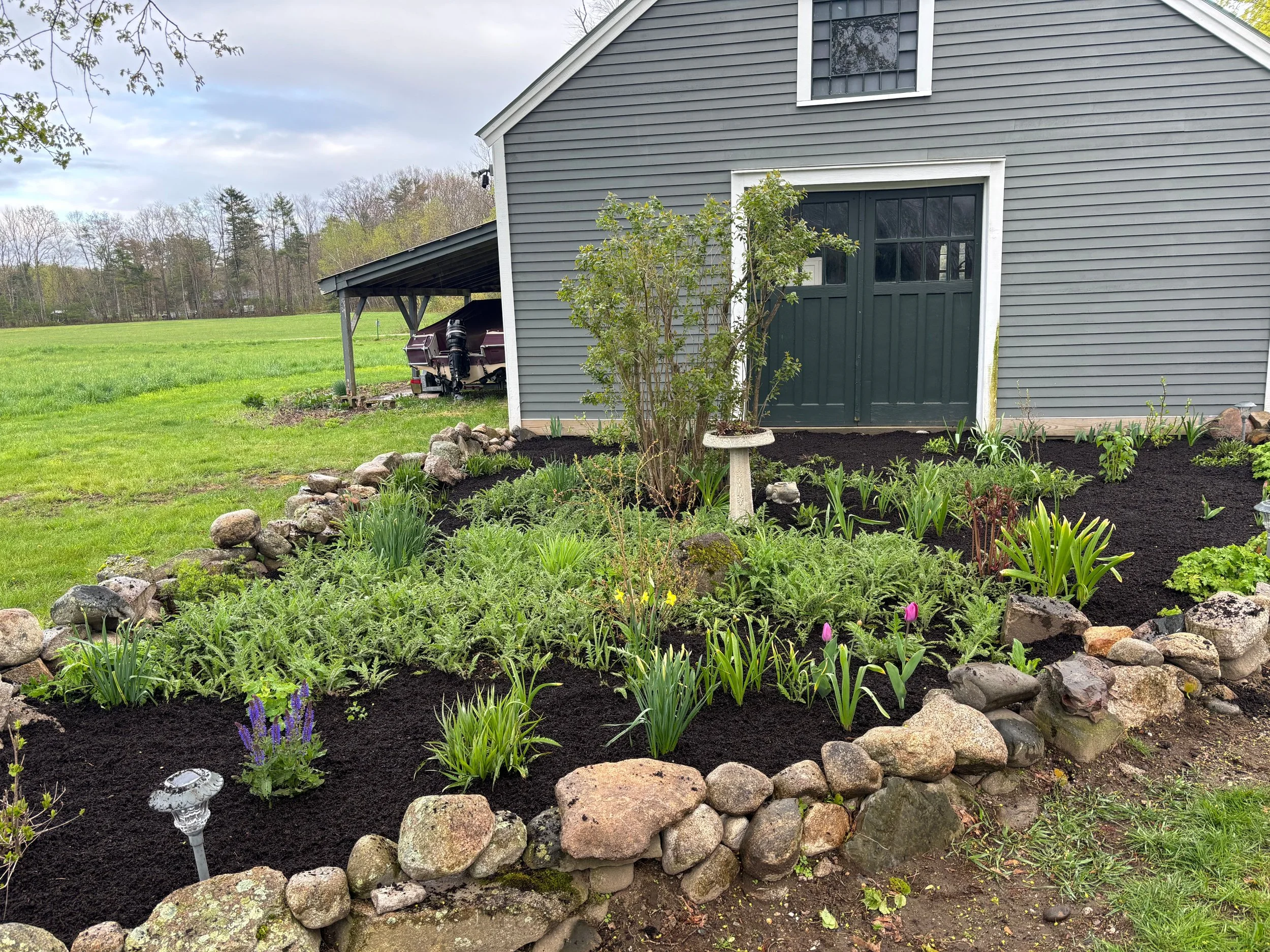 BoucherLandscaping-Maintenance-3.jpg