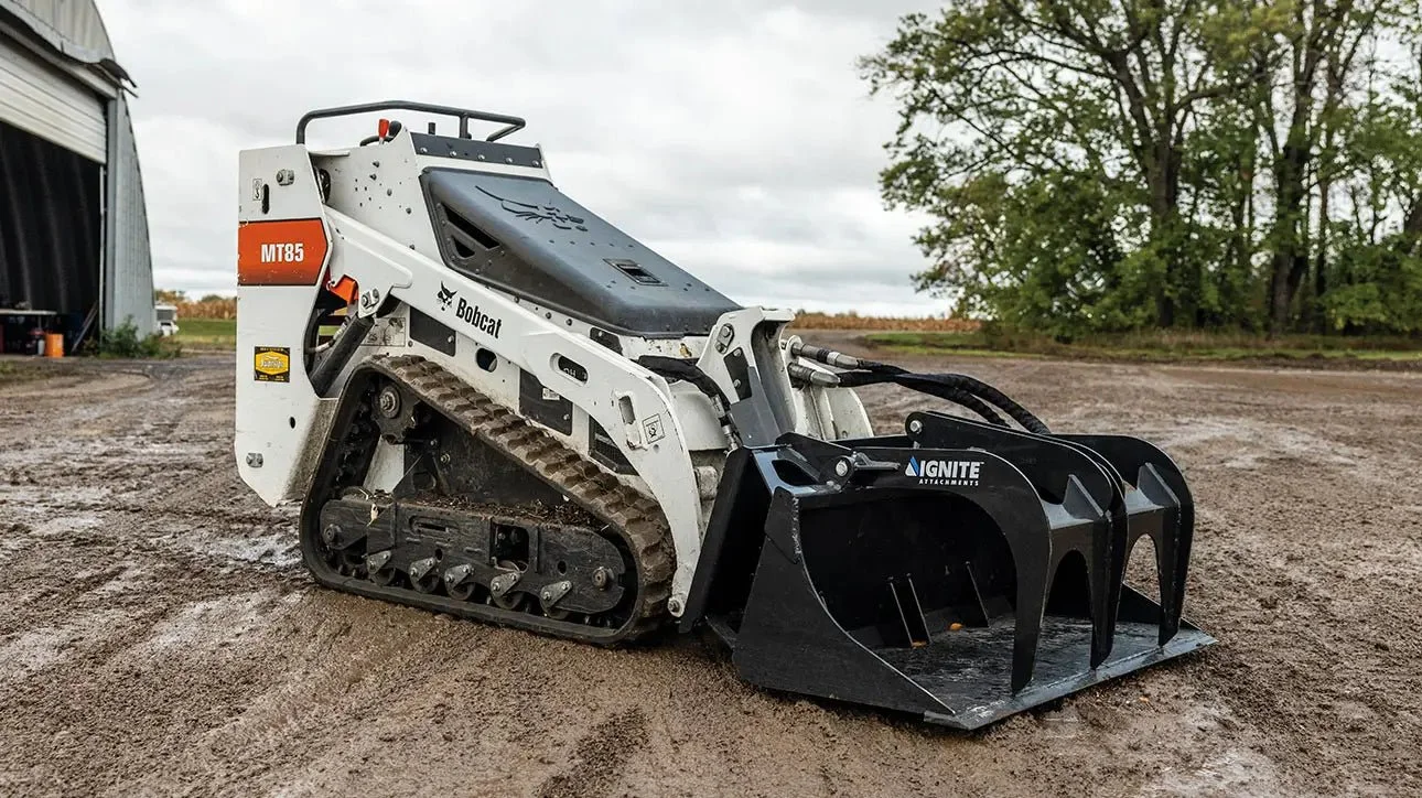 ignite-mini-bucket-grapple-bobcat-9.webp.jpeg