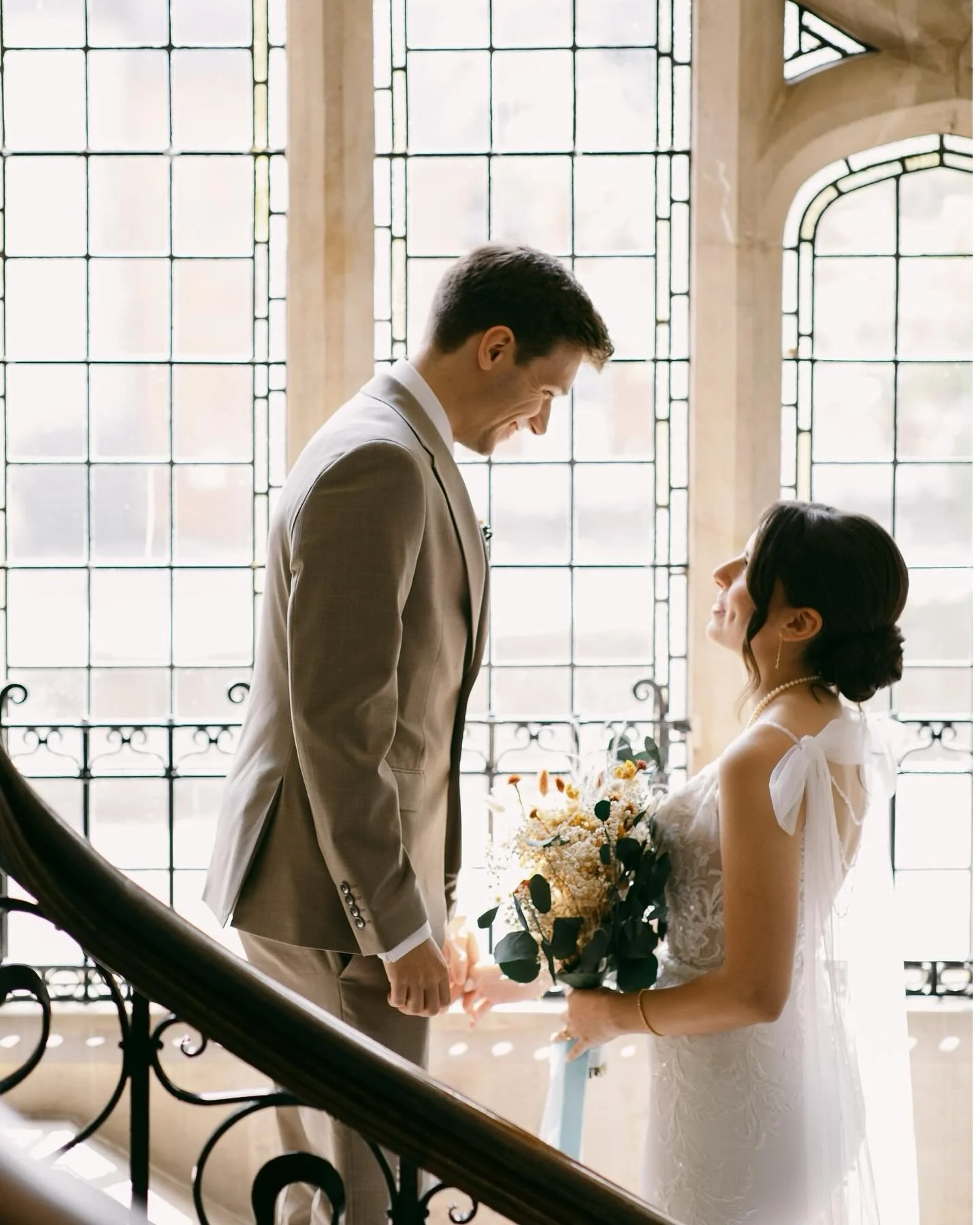 looking back on a warm day in June second shooting for @hannahamy.photography in Winchester 💛

I loved how this day really reflected J + M, with so many details telling their love story! from touching flat lay details, having their reception in thei