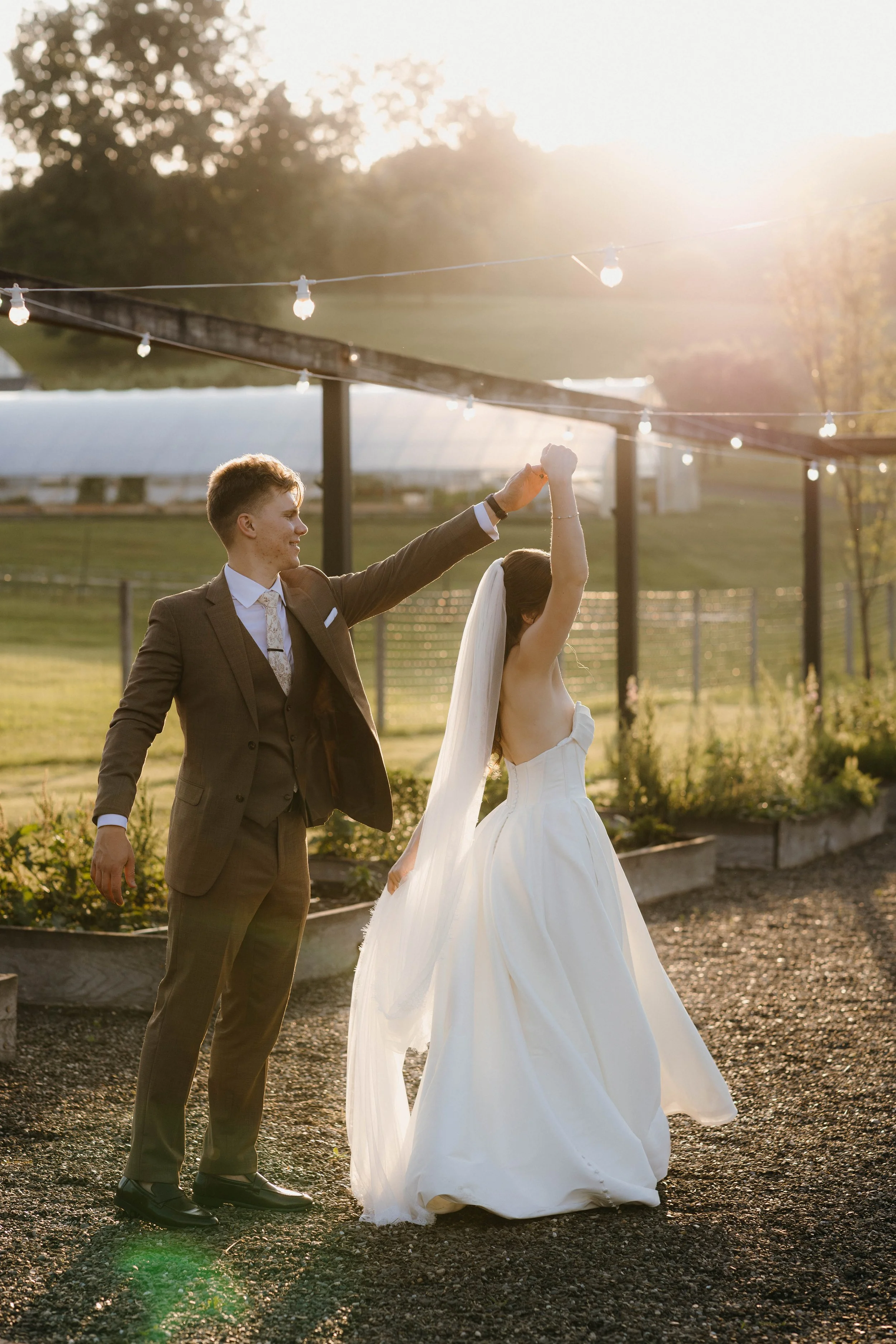 PhotosBySarahJoy-Colin+AlyssaWedding-0330.jpg