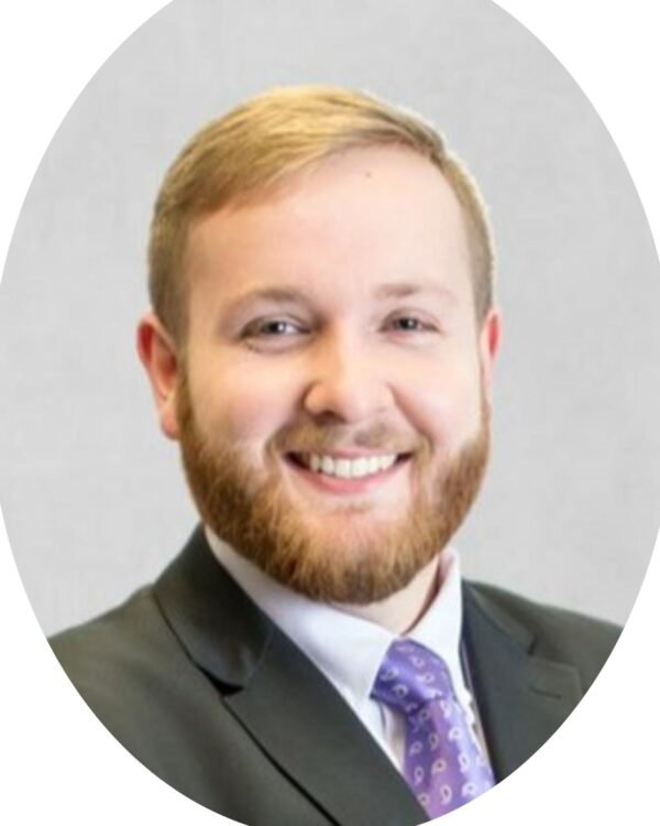       
  
      Chris Hayes    Financial Advisor  Chris Hayes is a Financial Advisor with a passion for delivering personalized solutions tailored to each client’s unique needs. With extensive experience in financial advising, retirement planning, an