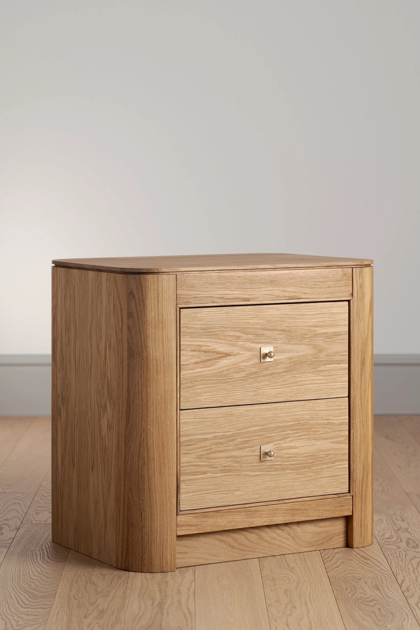 74_Dariusz-Jarzabek_LH_Nightstands_2048px.jpg
