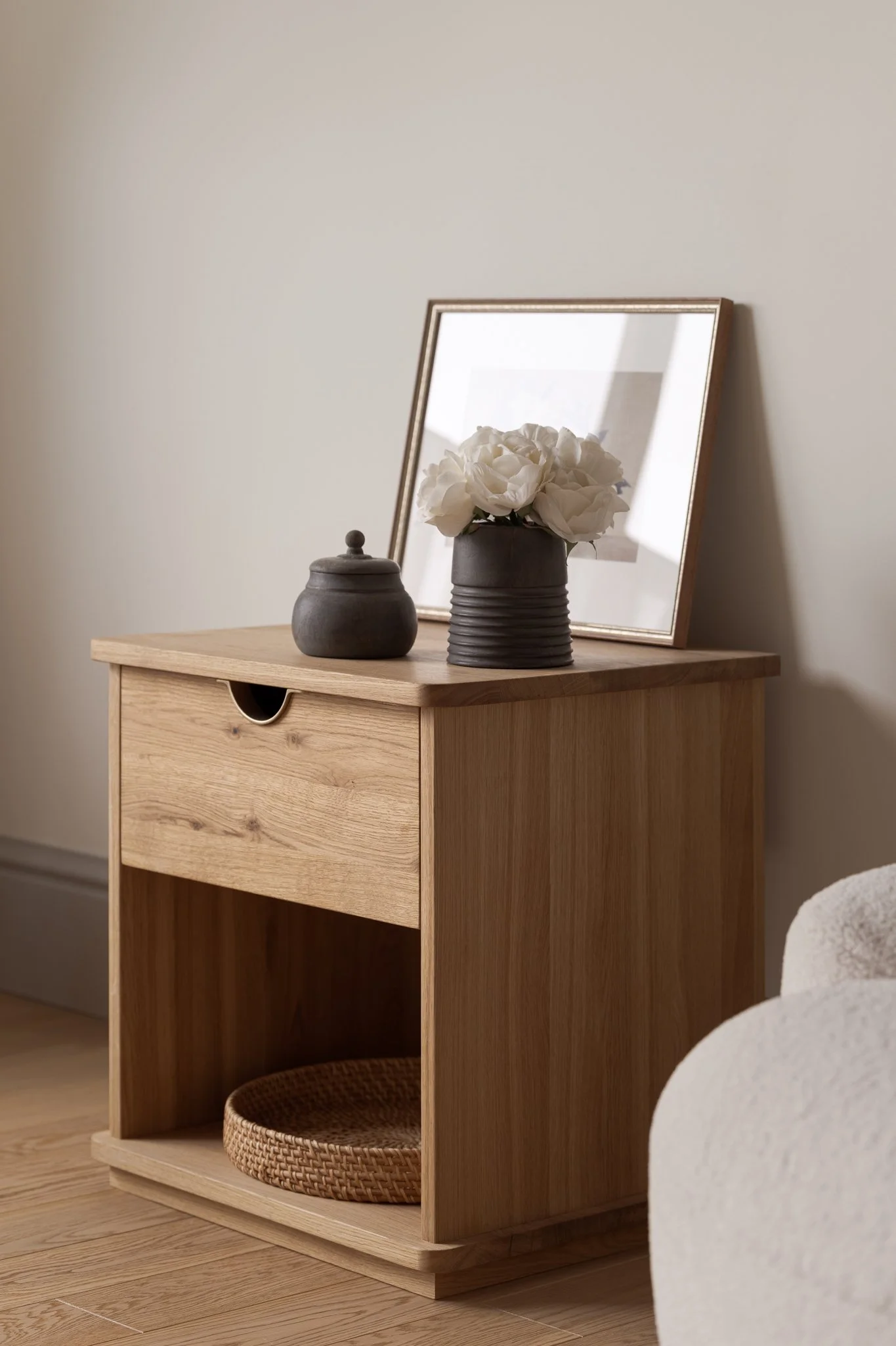 11_Dariusz-Jarzabek_LH_Nightstands_2048px.jpg
