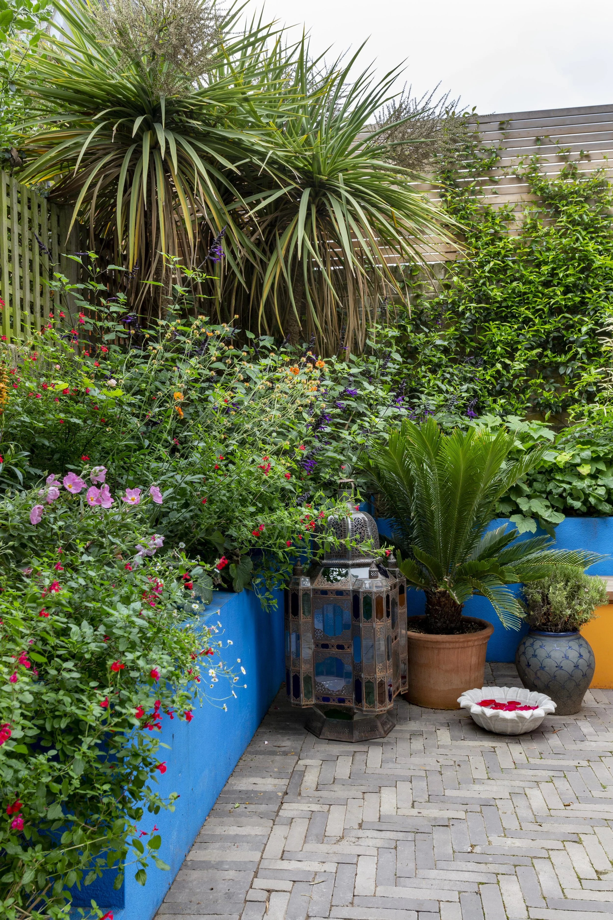 GARDEN PATH IDEAS — Manoj Maldé Garden Design