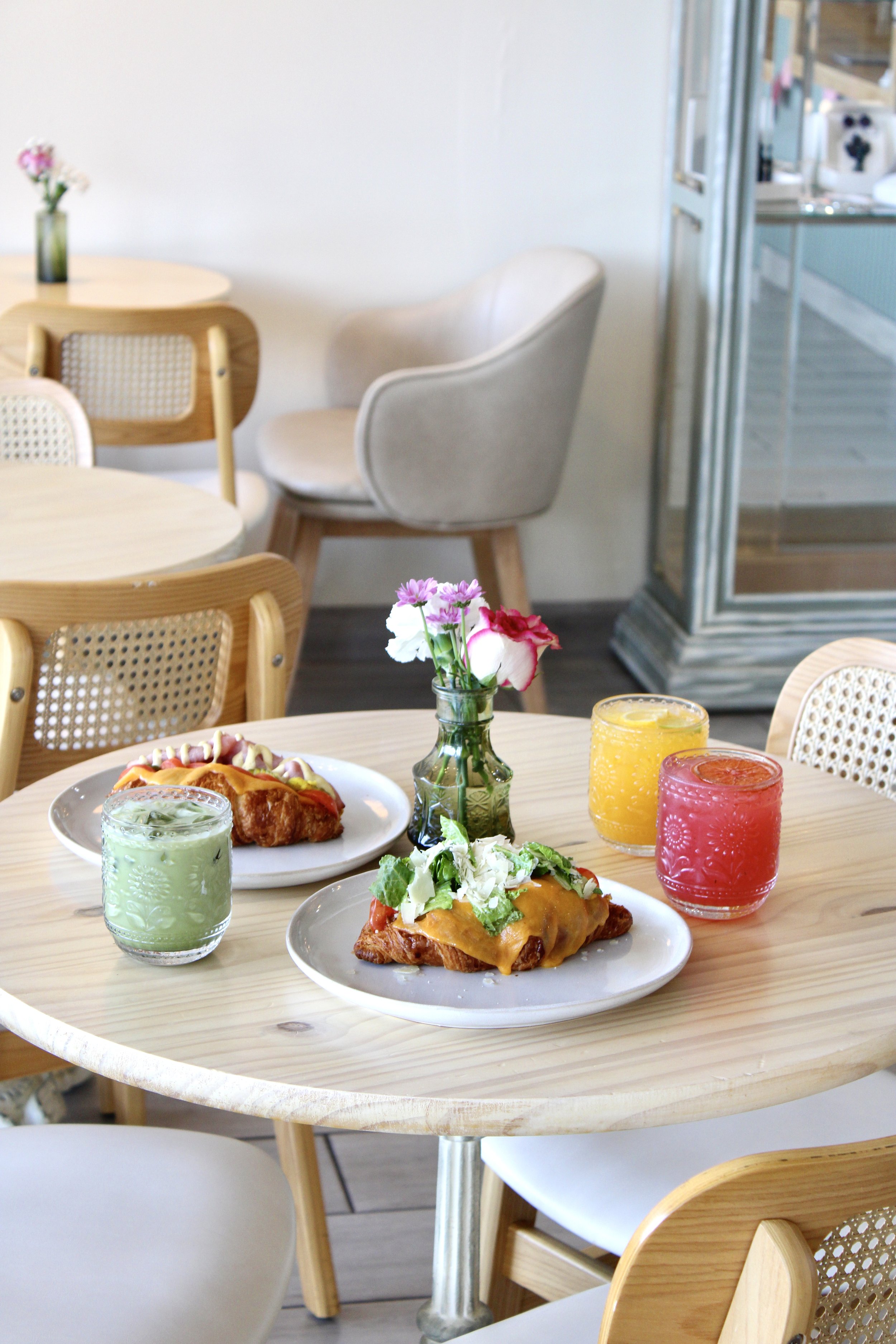 Food & Beverage