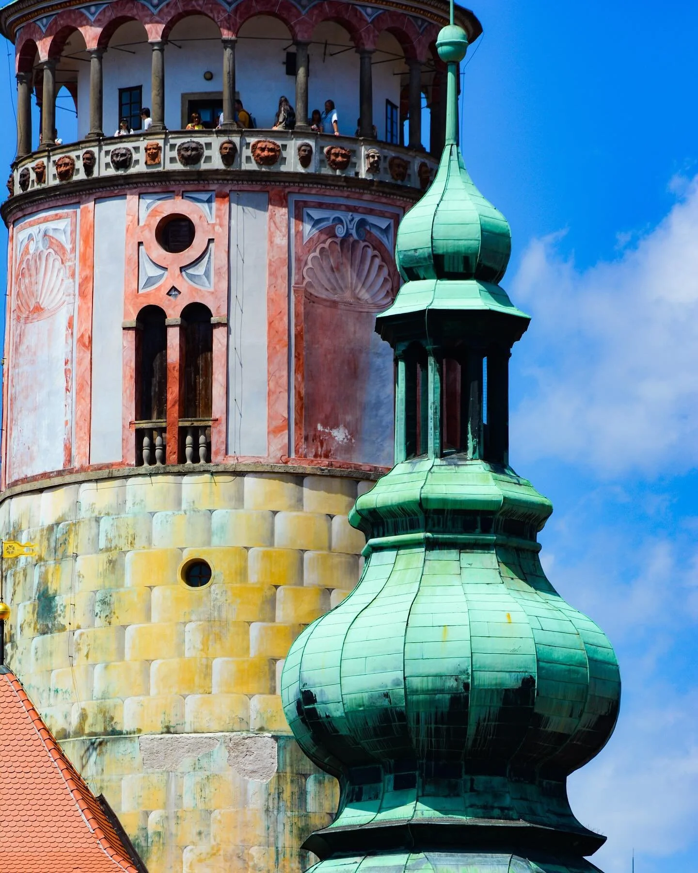 The quaint town of Cesky Krumlov 🧡

_____________________________________________
#europetrip #eurotrip #europetourism #photooftheday #cnttraveller #natgeophotography #yourshotphotographer #bestvacations #nikon #nikonphotography #nikonphoto #nikonph