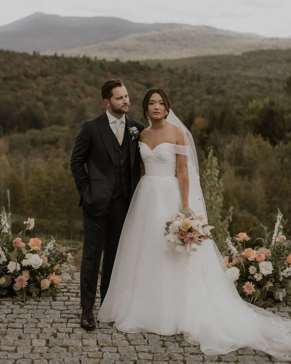 Such a pleasure working with S+A, a kind and incredibly fun couple surrounded by beautiful friends and family.

The crisp September day hit me instantly when I stepped out, with the fresh scent of autumn trees rushing in. Many people choose this time