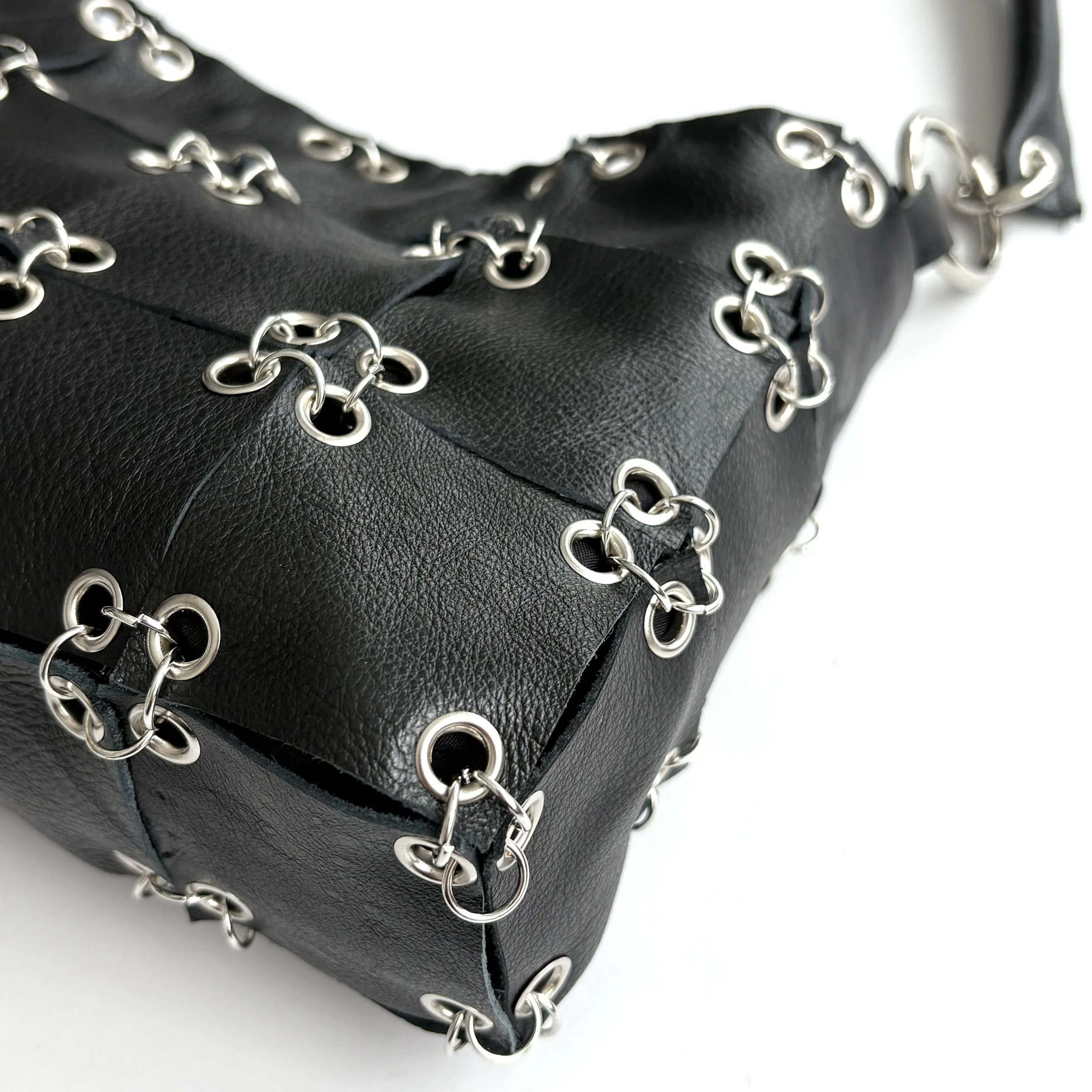 blackbag01_detail01.jpg