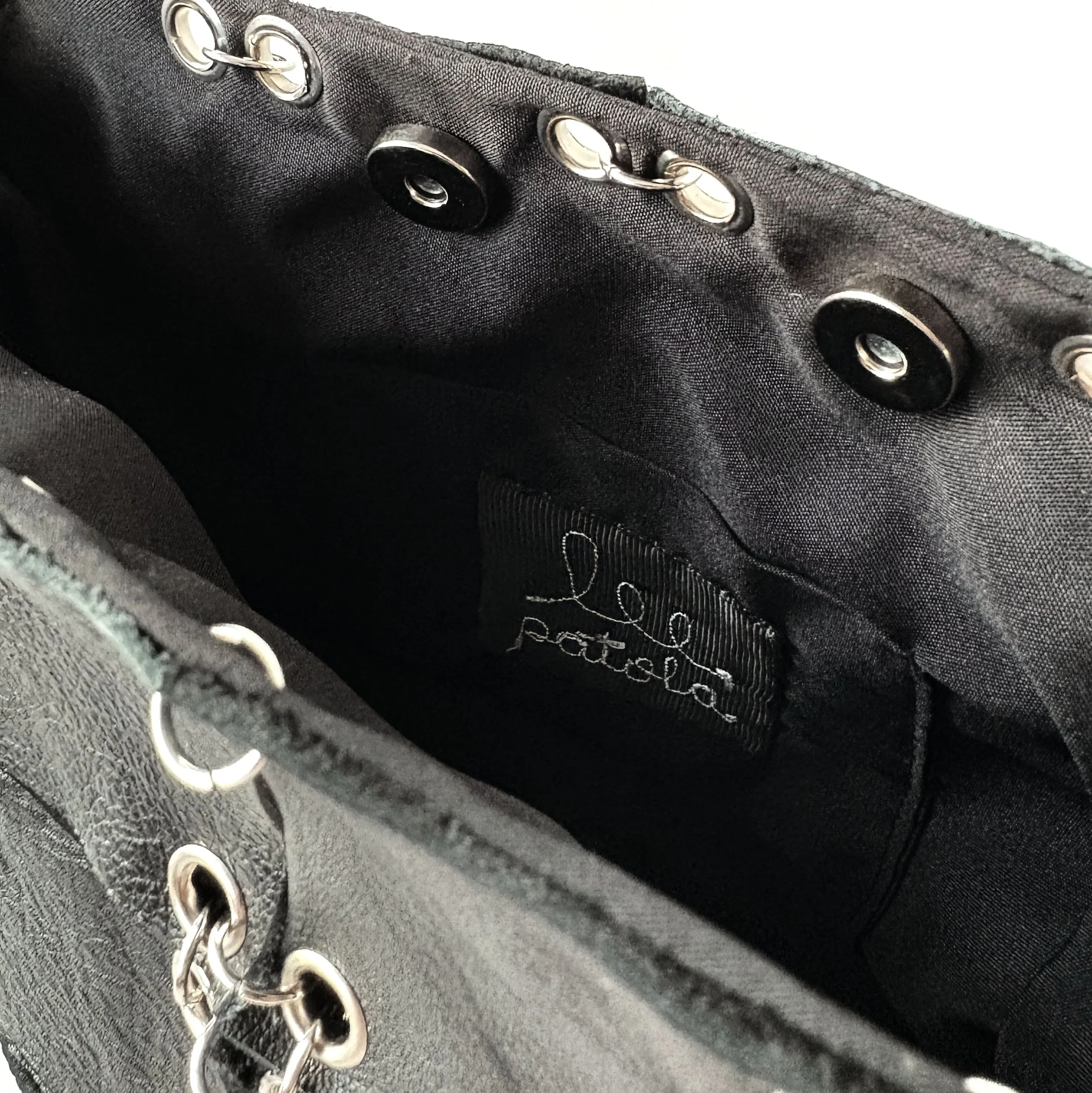 blackbag02label.jpg