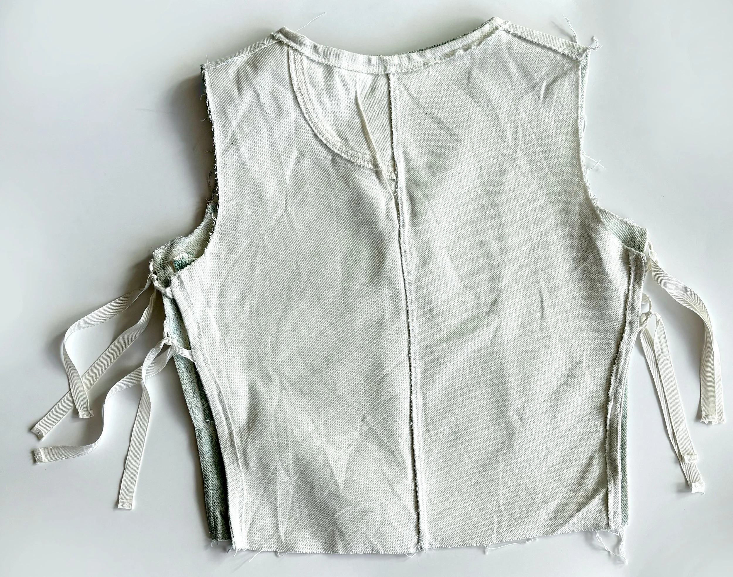 vestback.jpg