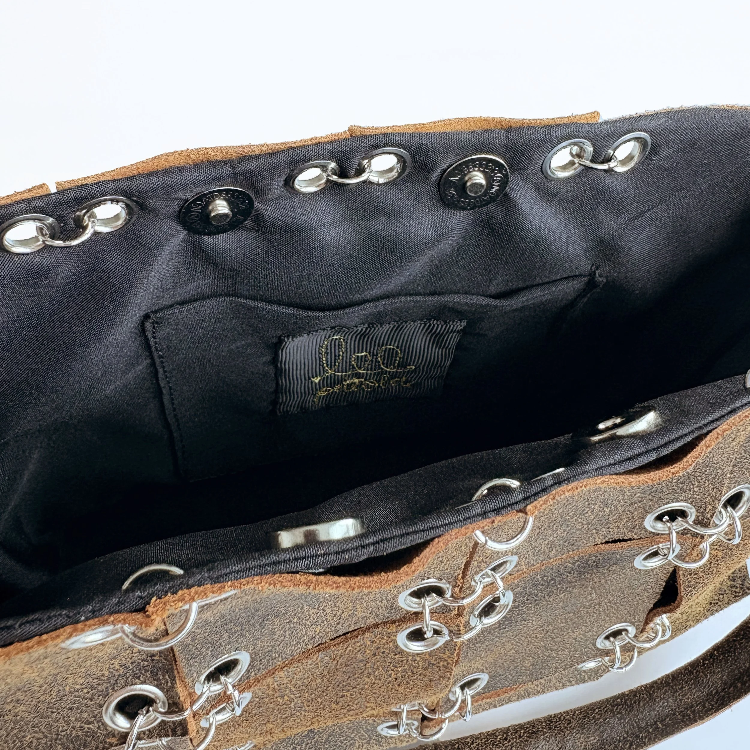 suedebag02_label.jpg
