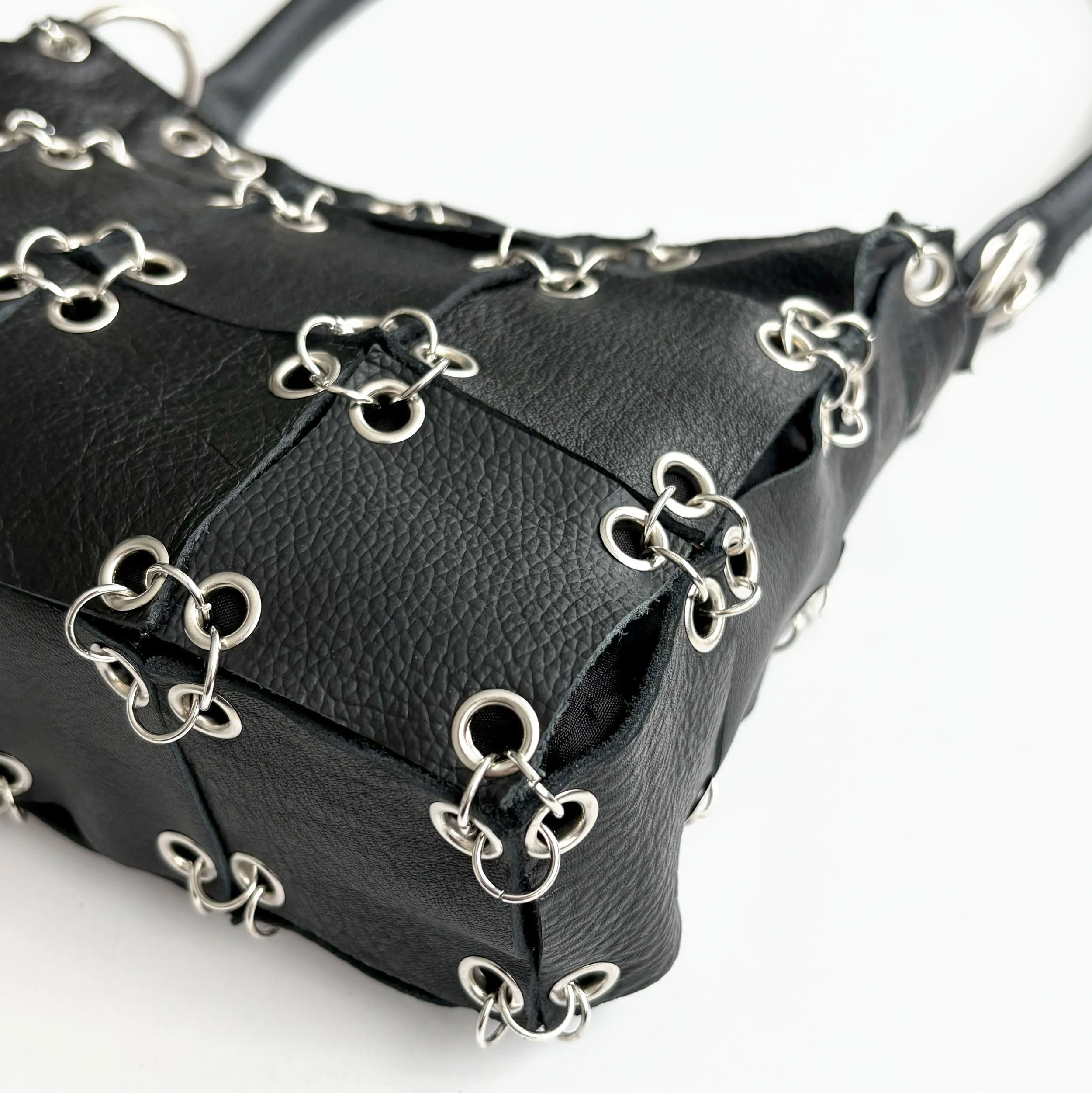 blackbag02detail.jpg