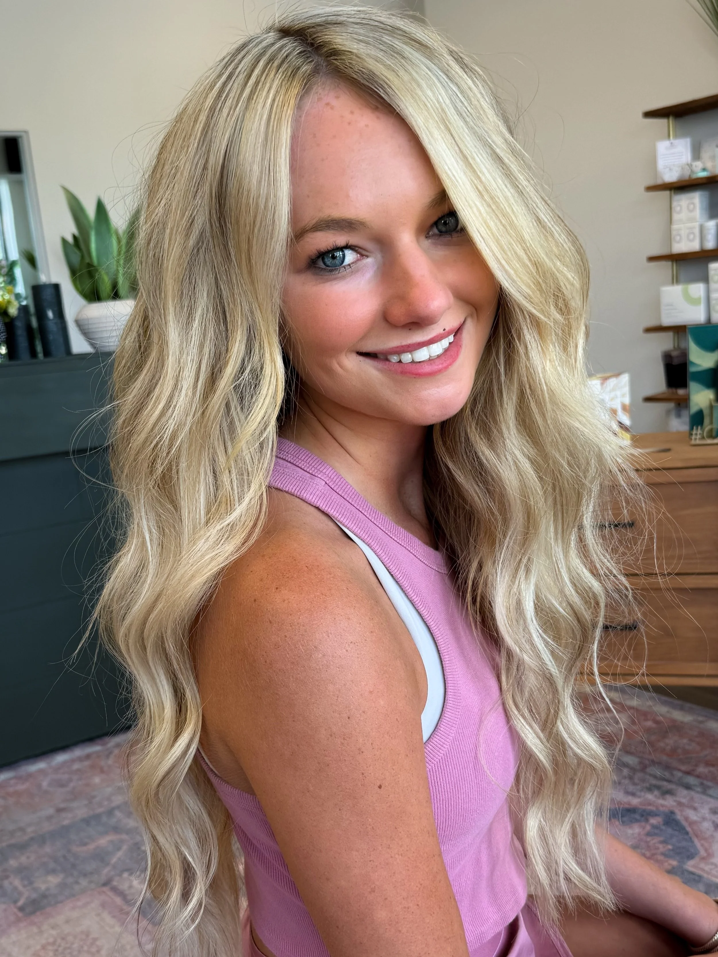 Hair support changes more than her hair.

It gives her options.
It gives her ease.
It gives her one less thing to worry about.

That&rsquo;s the beauty of seamless, healthy extensions?

What&rsquo;s your favorite part of wearing extensions?