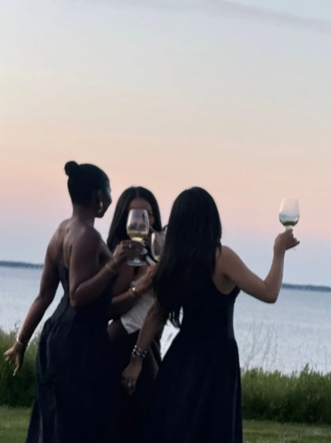 Spécialisés dans l’organisation d’événements privés et professionnels ainsi que dans la création de voyages sur mesure, nous vous accompagnons à chaque étape pour faire de votre projet une réussite totale, sans stress et parfaitement maîtrisée.