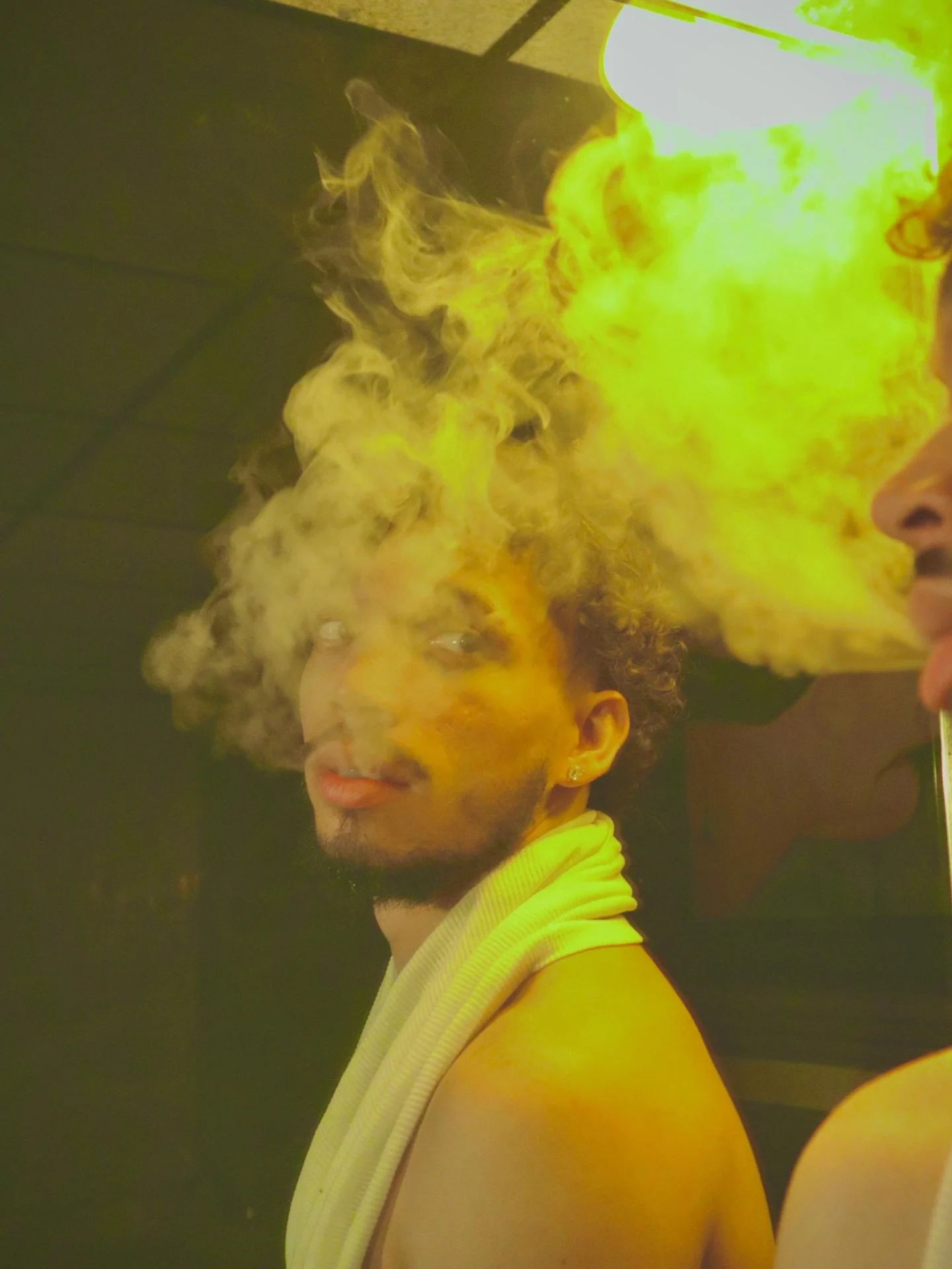 5:05am en un Lunes De Rap ✏️.

Feliz a&ntilde;o nuevo🎉🎉
LdR.3 ya disponible en soundcloud👂