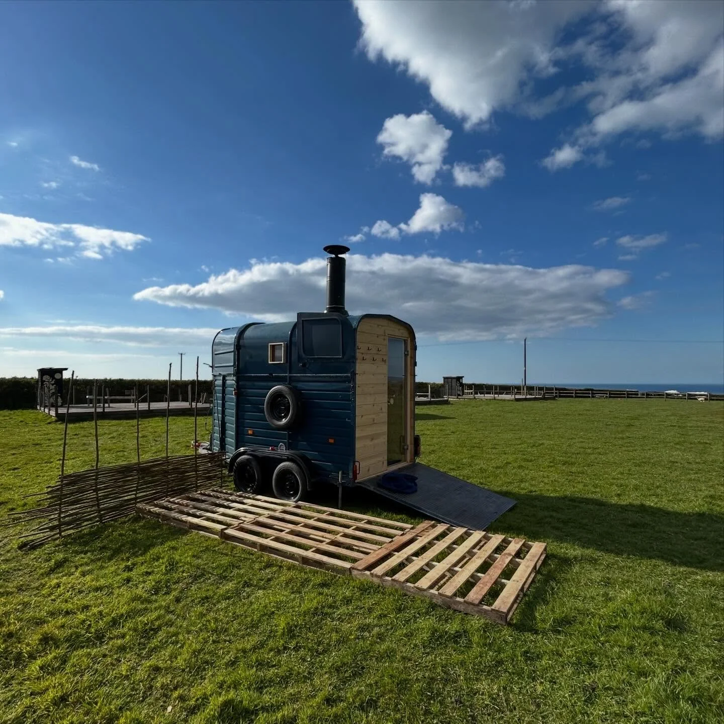 Here&rsquo;s a few photos from the last few days up at The Drift! 🌞 We&rsquo;ve been really enjoying this new phase of sauna building, now that the sauna is based at her home for the summer, we&rsquo;ve been getting creative designing the exterior s