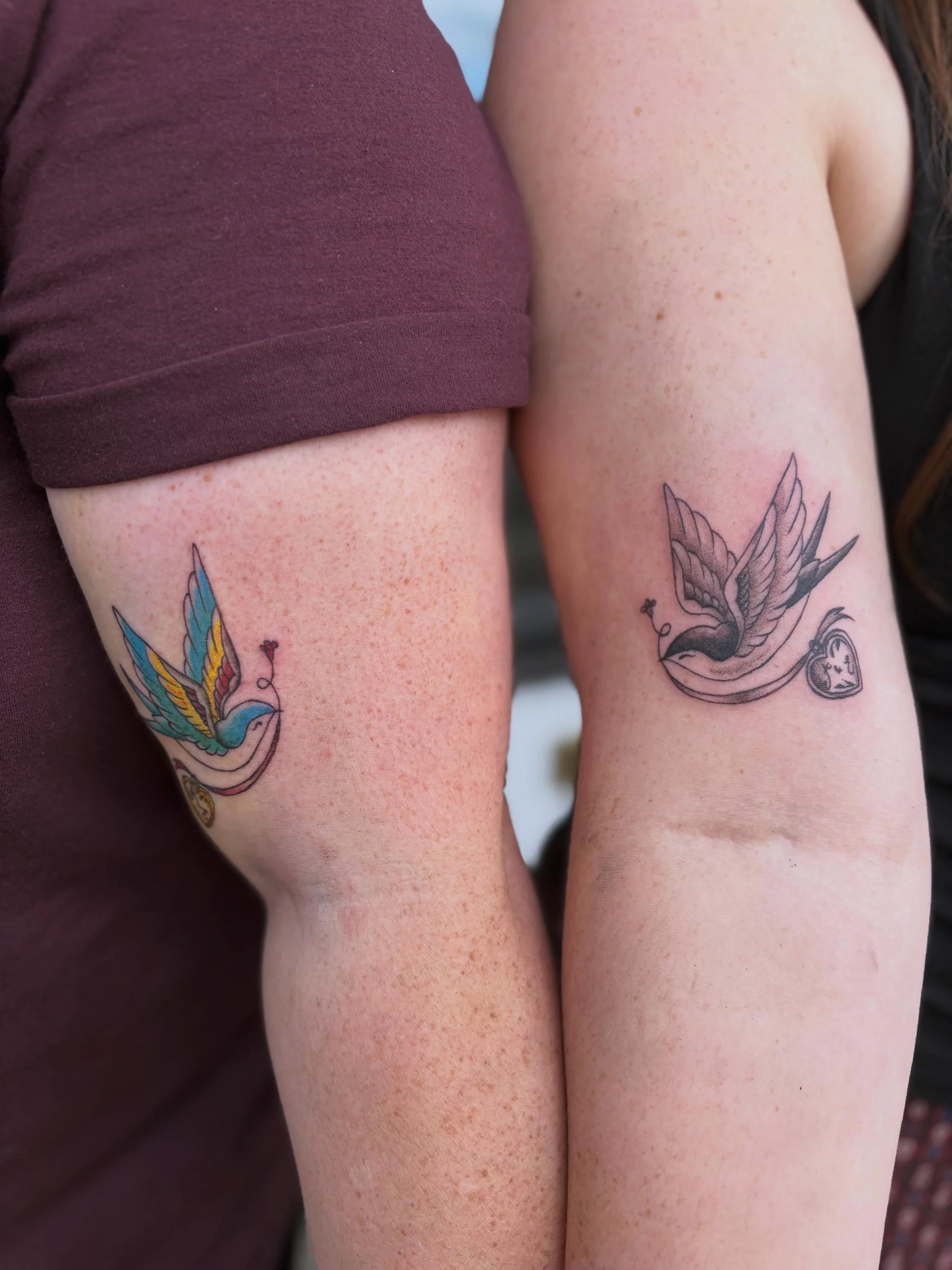 Matching tattoos for this lovely couple to celebrate their anniversary 🤍 Loving this design and how they each did something different! 
Done by: @luciemayink 

You can book your next tattoo with Lucie by clicking the link in our bio! 
#tattoo #tatto