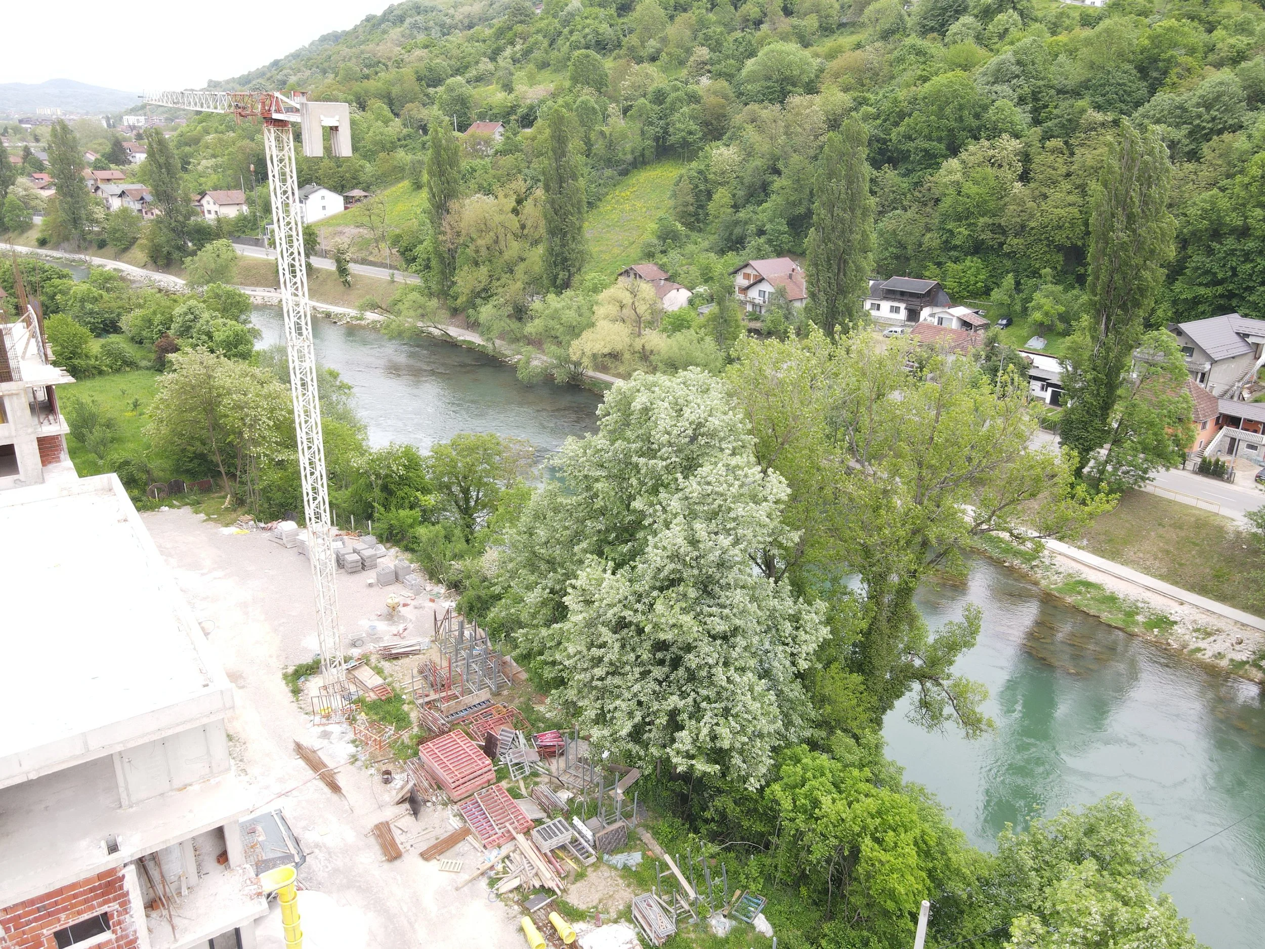 dji_fly_20260505_183226_628_1777998758018_photo.jpg