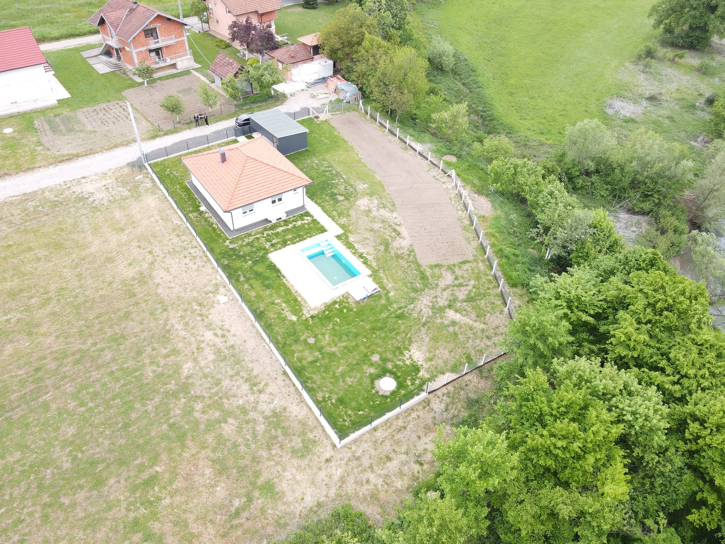 dji_fly_20260505_173122_574_1777995090313_photo.jpg