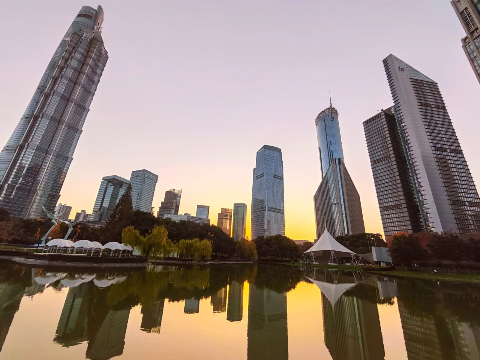 Drag-Along vs Tag-Along Rights: Control and Protection in Share Sales