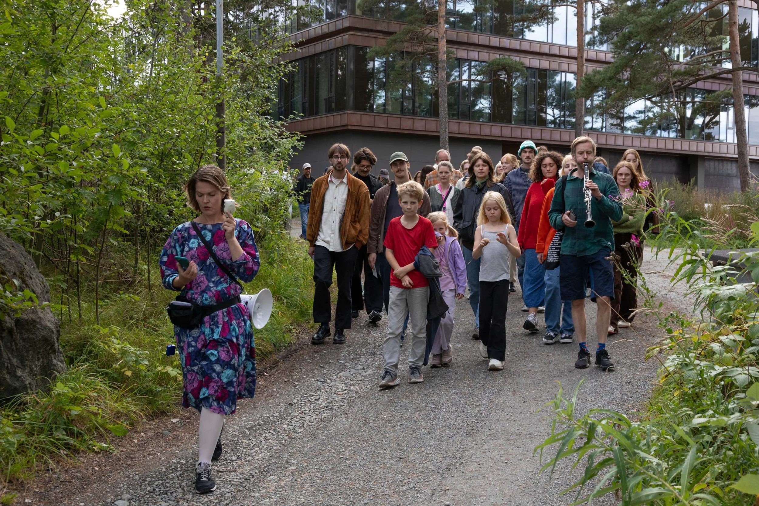 Dokumentasjon av kunstarrangement under Kunstfest Rotvoll – foto: Lili Zaneta