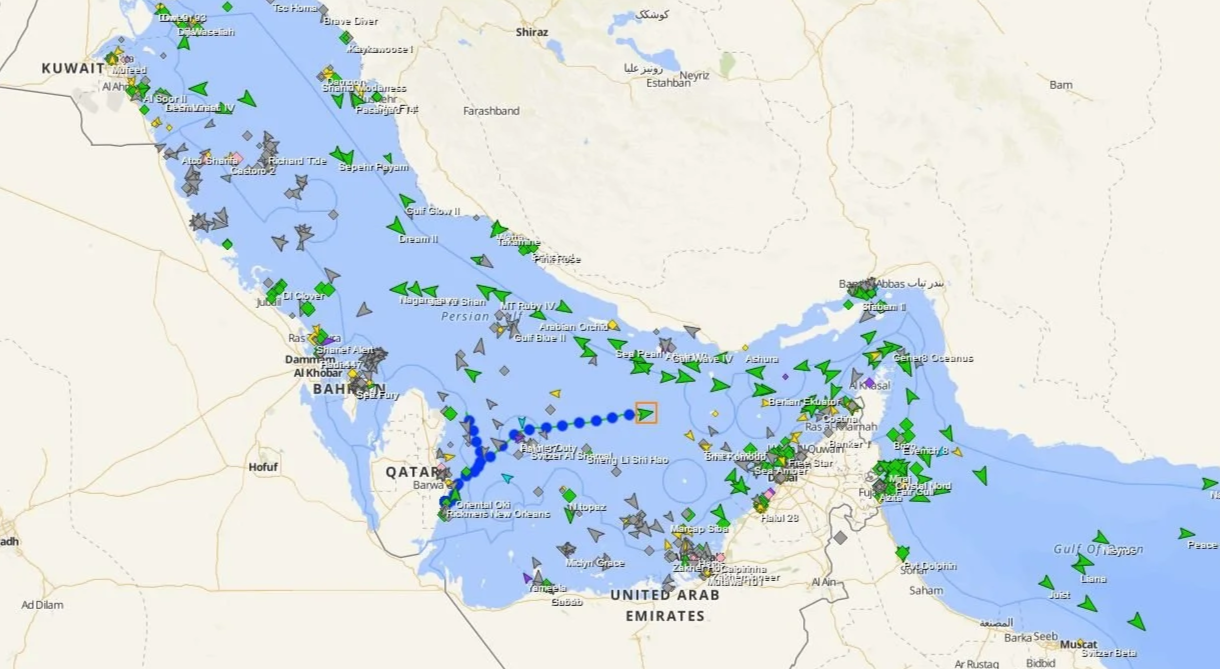 Example vessel tracks from AIS in Arabian Gulf in 2017