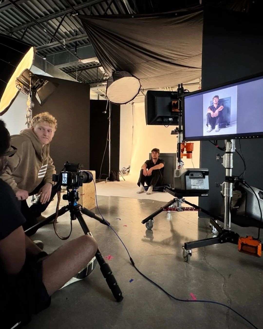 Always good vibes with these guys @Dezmarcc @Willfoerster @Adam.r.dowling