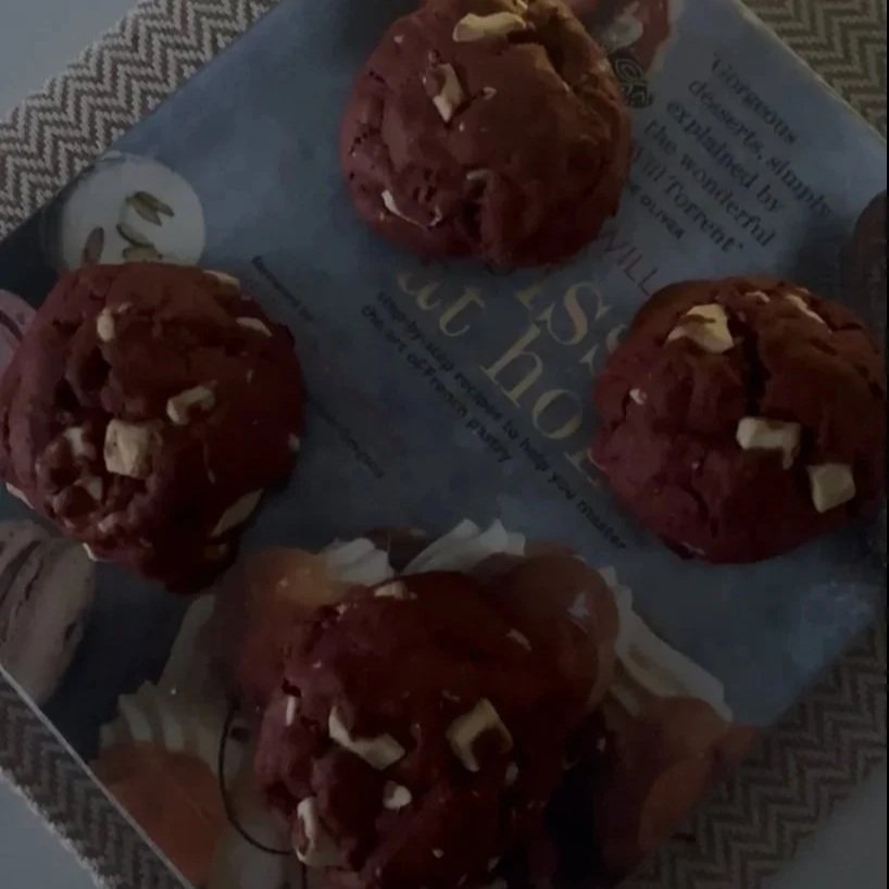 Red  Velvet  NYC  Cookies