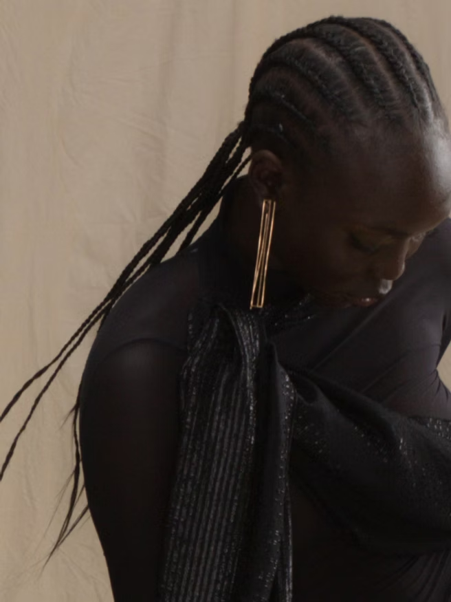 Hair and makeup artist in New York City, Makeup artist in New York City, Professional makeup artist New York, Mobile makeup artist New York, Hair and makeup services New York, Freelance makeup artist NYC, Book makeup artist New York