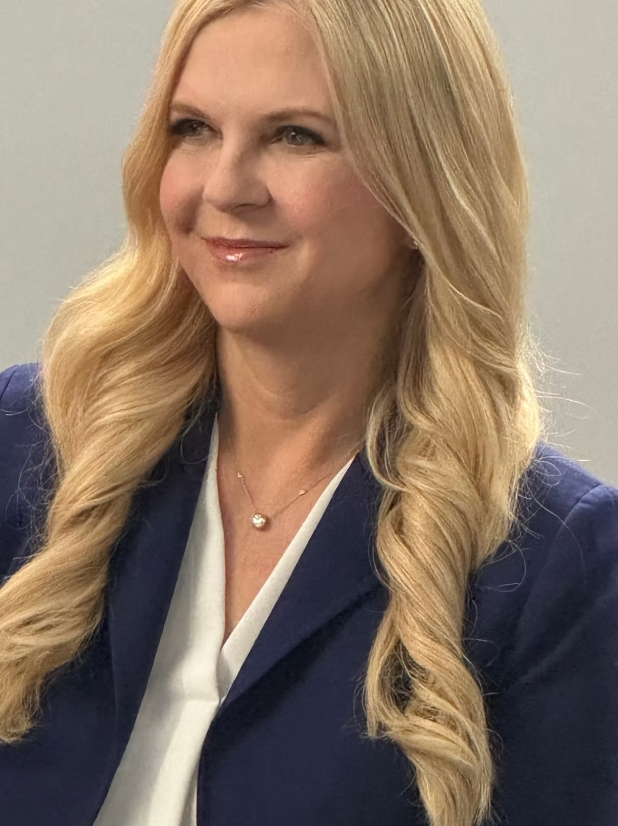 Hair and makeup artist in New York City, Makeup artist in New York City, Professional makeup artist New York, Mobile makeup artist New York, Hair and makeup services New York, Freelance makeup artist NYC, Book makeup artist New York