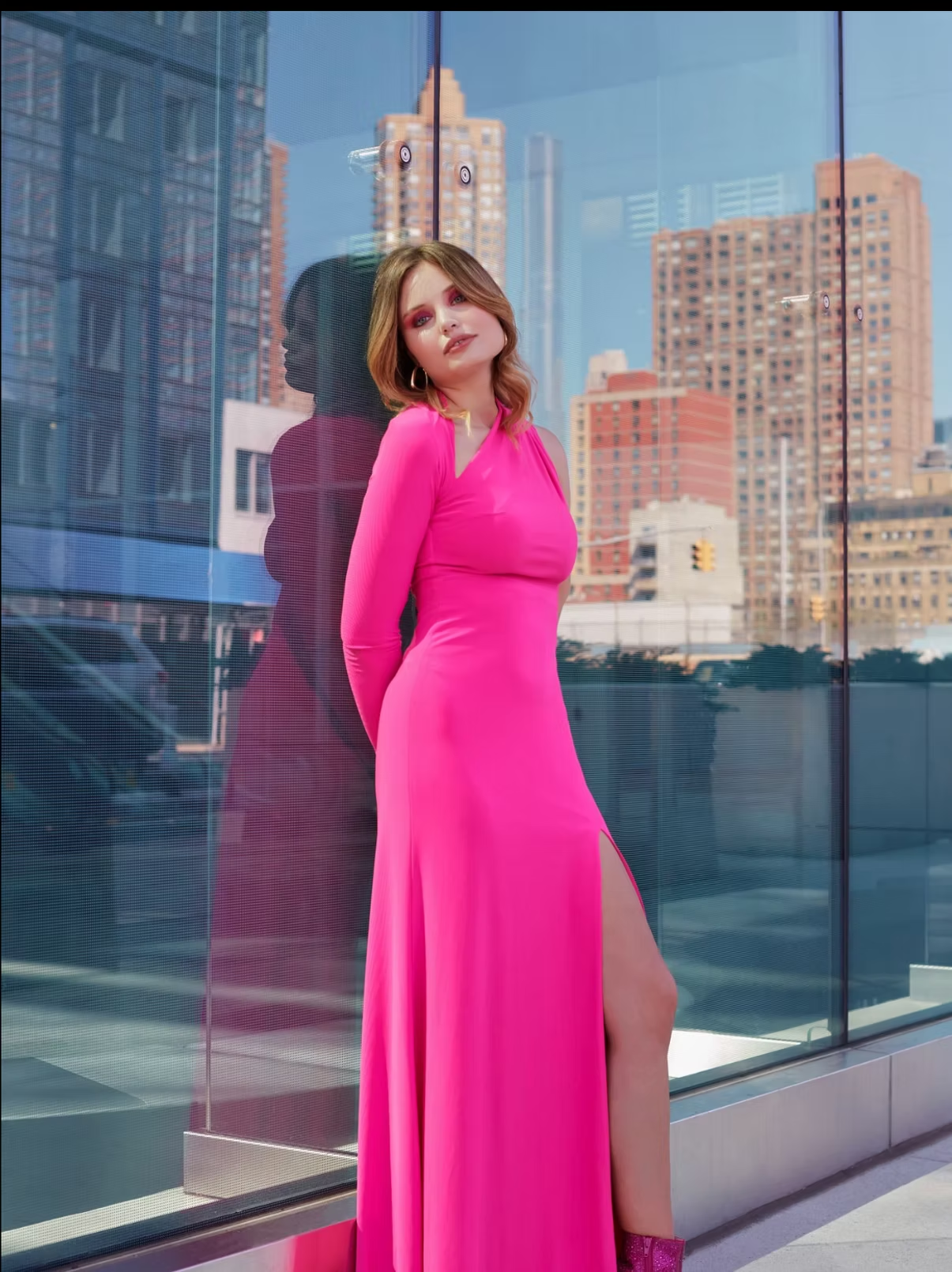 Hair and makeup artist in New York City, Makeup artist in New York City, Professional makeup artist New York, Mobile makeup artist New York, Hair and makeup services New York, Freelance makeup artist NYC, Book makeup artist New York