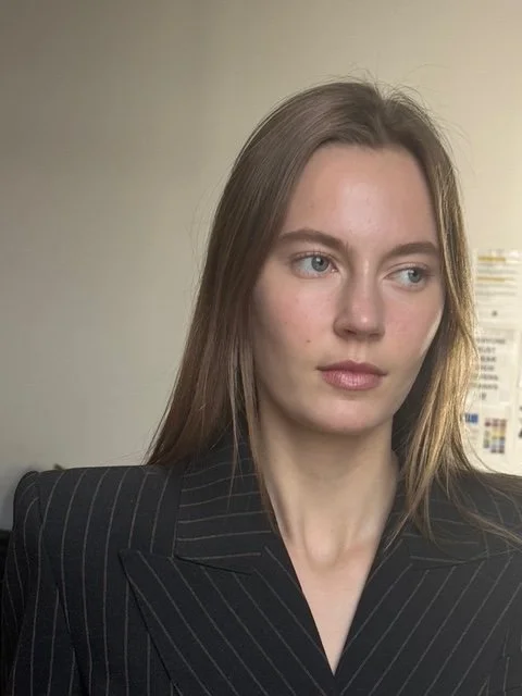 Hair and makeup artist in New York City, Makeup artist in New York City, Professional makeup artist New York, Mobile makeup artist New York, Hair and makeup services New York, Freelance makeup artist NYC, Book makeup artist New York