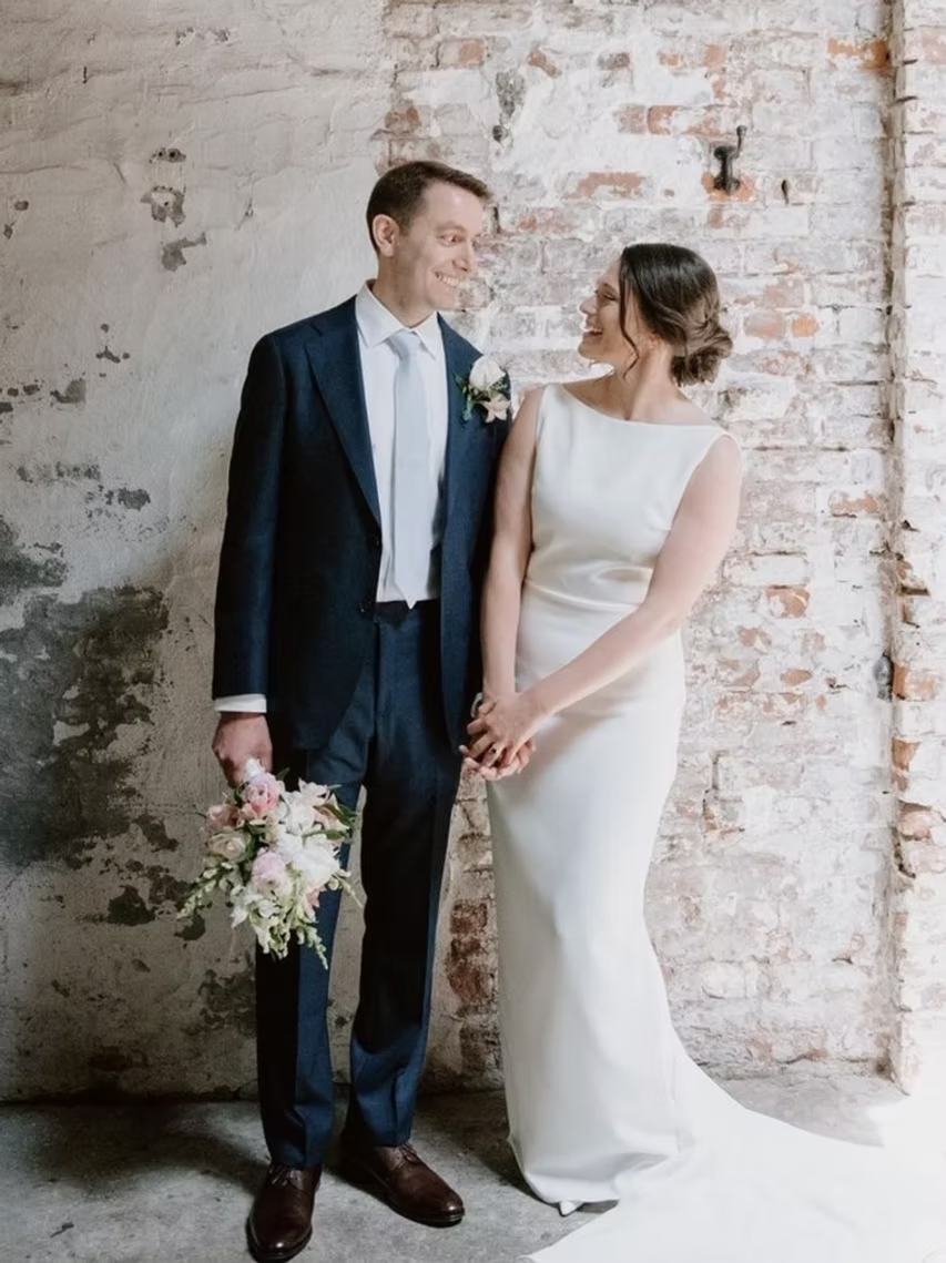 Hair and makeup artist in New York City, Makeup artist in New York City, Professional makeup artist New York, Mobile makeup artist New York, Hair and makeup services New York, Freelance makeup artist NYC, Book makeup artist New York