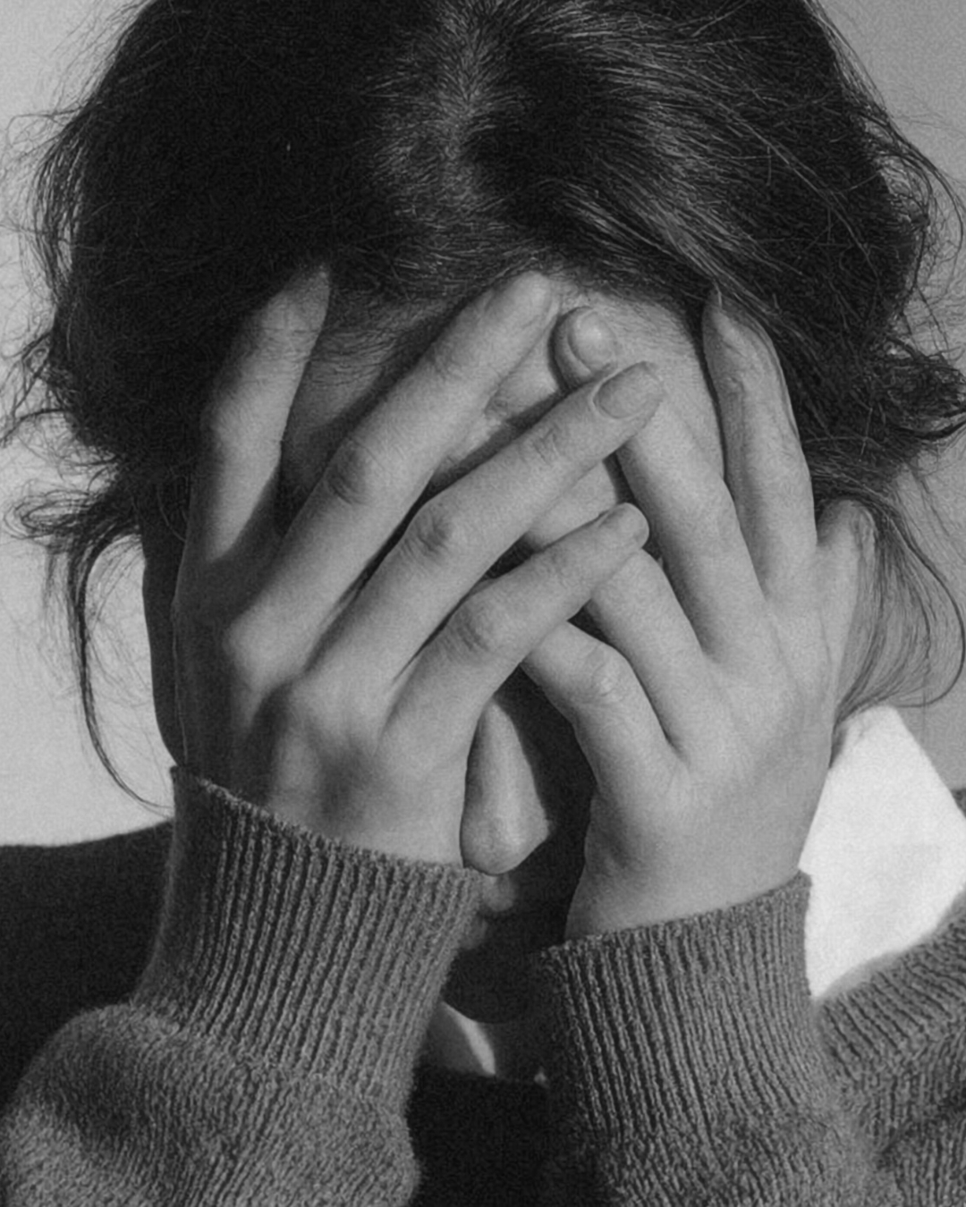 The Link Between Acne, Anxiety &amp; Skin Picking