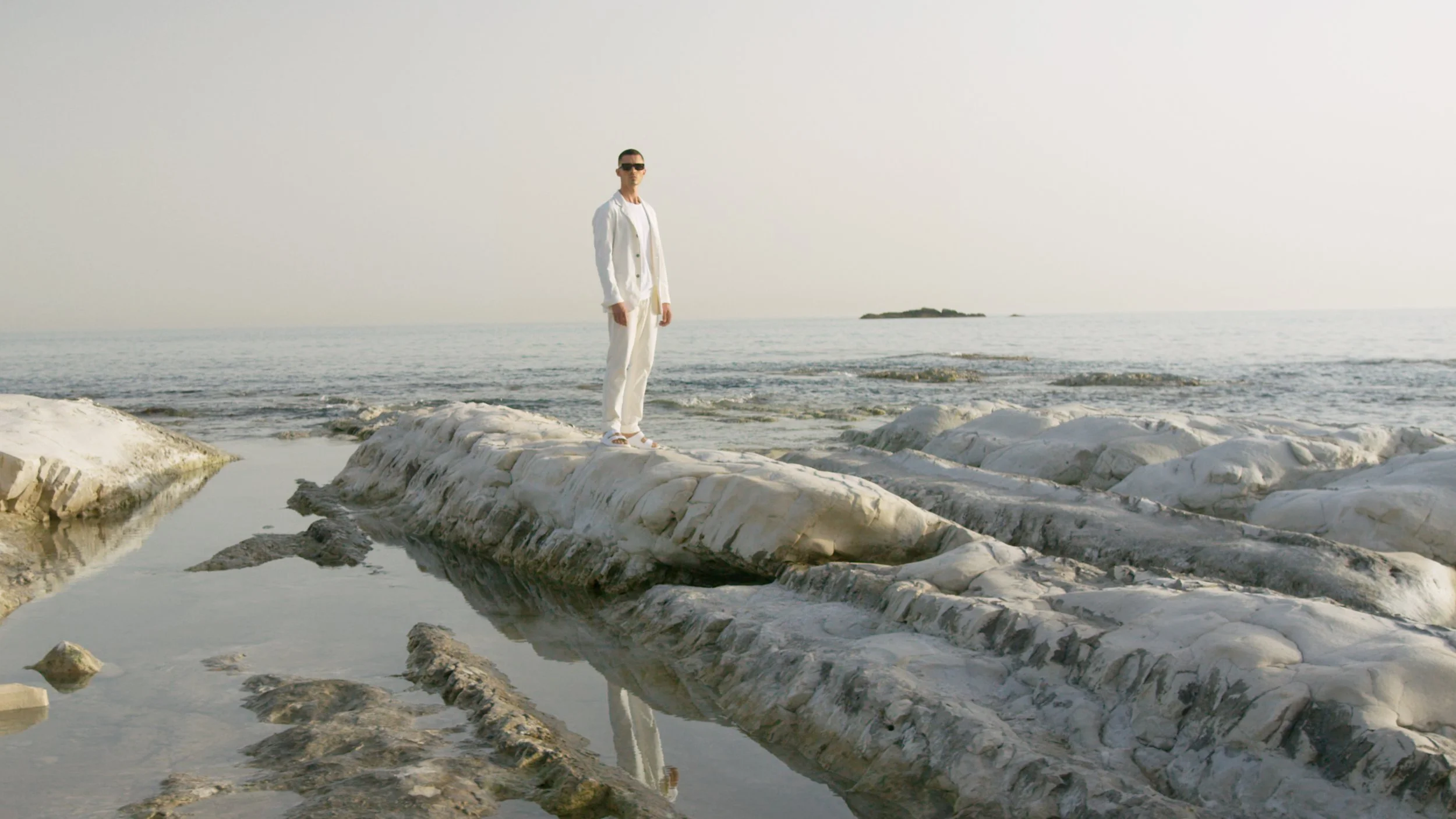 Social Spots V2 Kopieren 01.00_02_00_16.Standbild018.jpg