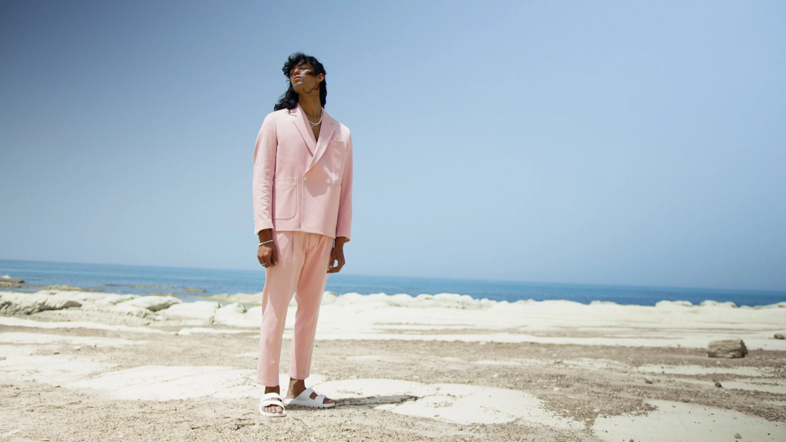 Social Spots V2 Kopieren 01.00_00_41_13.Standbild011.jpg