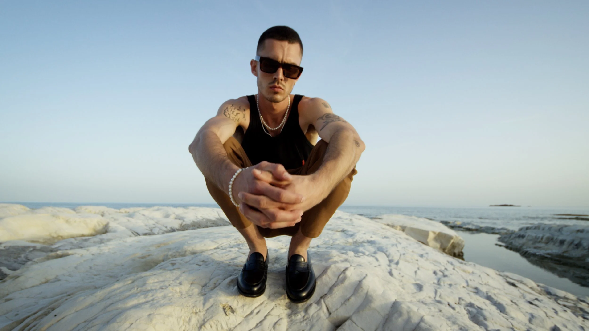 Social Spots V2 Kopieren 01.00_03_03_12.Standbild023.jpg