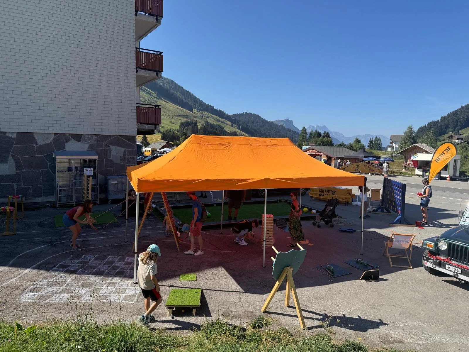 tent, participation area, tak tak tak