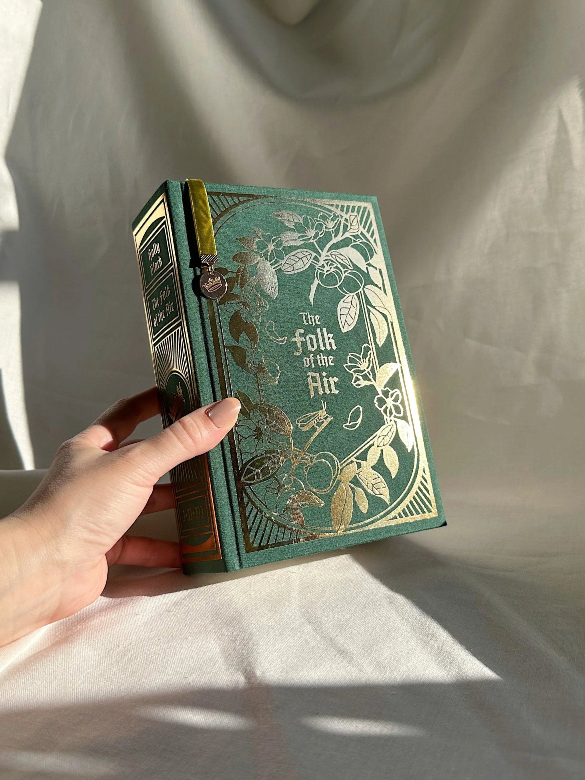 Folk of the Air Omnibus