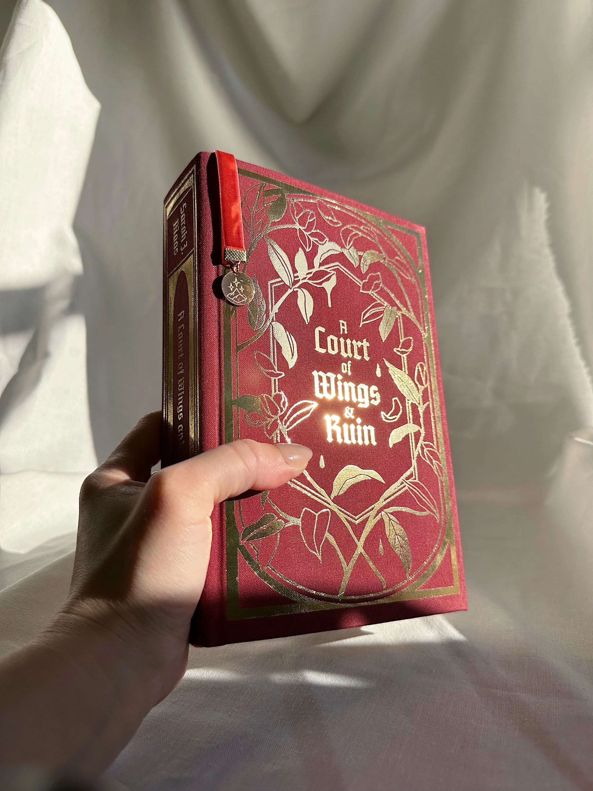 A Court of Wings and Ruin